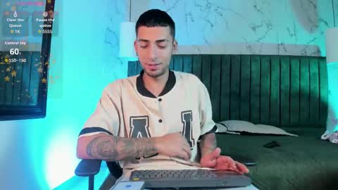 Snapshot of drakeneumann chatting on February 2026 03:34:02 AM Drake Neuman online show from February 2026 03:34:02 AM