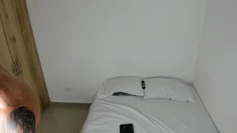 Snapshot of drakesmith02 chatting on November 2025 01:27:02 AM Drake Smith online show from November 2025 01:27:02 AM