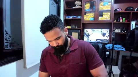 Snapshot of drako_argenti_ chatting on February 2025 10:47:01 PM Drako online show from February 2025 10:47:01 PM