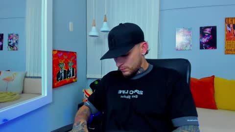 Snapshot of drako_lamar chatting on January 2025 09:47:01 PM Drako online show from January 2025 09:47:01 PM