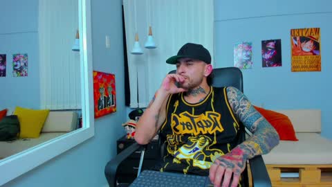 Snapshot of drako_lamar chatting on January 2025 06:26:01 PM Drako online show from January 2025 06:26:01 PM