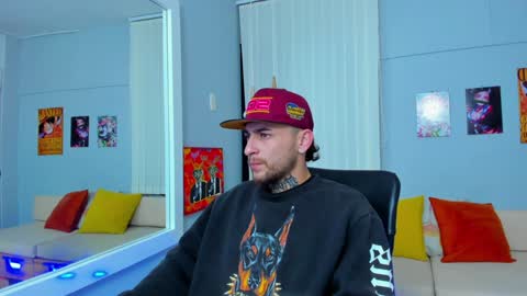 Snapshot of drako_lamar chatting on January 2025 12:18:01 PM Drako online show from January 2025 12:18:01 PM