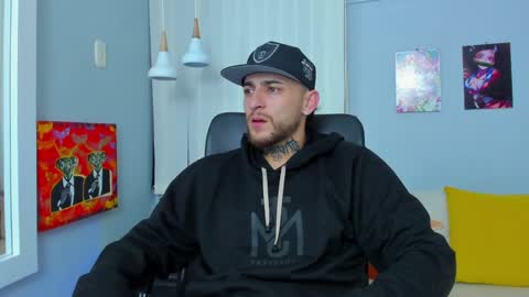 Snapshot of drako_lamar chatting on January 2025 12:29:01 PM Drako online show from January 2025 12:29:01 PM