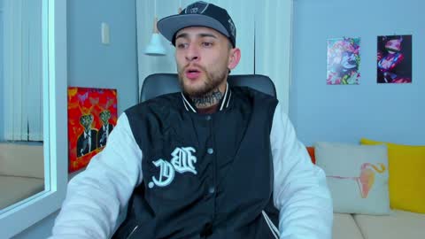 Snapshot of drako_lamar chatting on January 2025 12:10:01 PM Drako online show from January 2025 12:10:01 PM