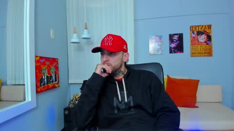 Snapshot of drako_lamar chatting on January 2025 12:18:01 PM Drako online show from January 2025 12:18:01 PM