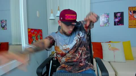 Snapshot of drako_lamar chatting on February 2025 06:27:02 PM Drako online show from February 2025 06:27:02 PM