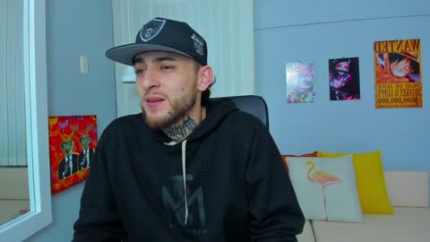 Snapshot of drako_lamar chatting on February 2025 12:16:01 PM Drako online show from February 2025 12:16:01 PM