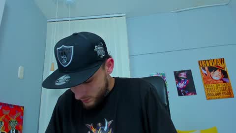 Snapshot of drako_lamar chatting on February 2025 06:24:02 PM Drako online show from February 2025 06:24:02 PM