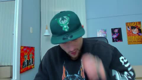 Snapshot of drako_lamar chatting on February 2025 12:26:02 PM Drako online show from February 2025 12:26:02 PM