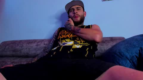 Snapshot of drako_lamar chatting on September 2025 01:08:02 AM Drako online show from September 2025 01:08:02 AM