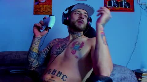 Snapshot of drako_lamar chatting on October 2025 12:33:02 AM Drako online show from October 2025 12:33:02 AM