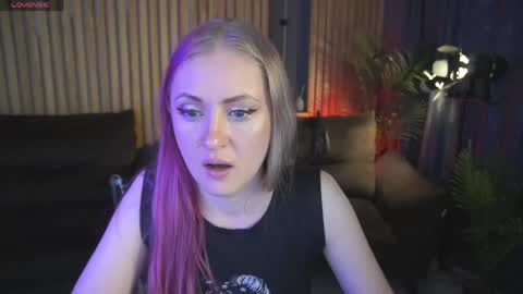Lina online show from May 2026 05:59:02 AM