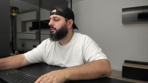 DravenPeak online show from December 2025 04:56:01 PM