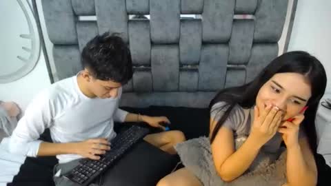 Snapshot of dravith_and_valery chatting on February 2025 03:41:02 AM -- nicolle and jhon -- online show from February 2025 03:41:02 AM