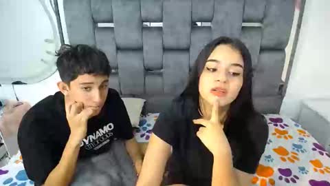 Snapshot of dravith_and_valery chatting on February 2025 04:44:02 AM -- nicolle and jhon -- online show from February 2025 04:44:02 AM