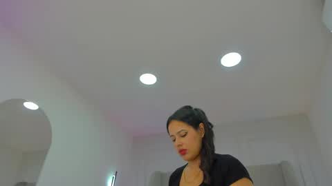 Snapshot of dream_nena chatting on September 2025 04:14:01 AM N E N A online show from September 2025 04:14:01 AM