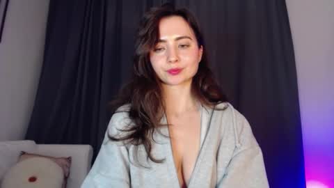 Snapshot of dream_nicole02 chatting on January 2025 01:38:02 AM Nicole online show from January 2025 01:38:02 AM