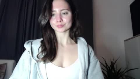 Snapshot of dream_nicole02 chatting on December 2025 04:05:01 PM Nicole online show from December 2025 04:05:01 PM