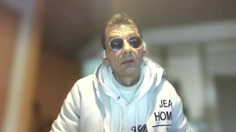 Dreambob online show from April 2026 09:07:02 AM