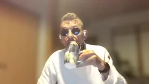 Dreambob online show from April 2026 10:05:02 PM