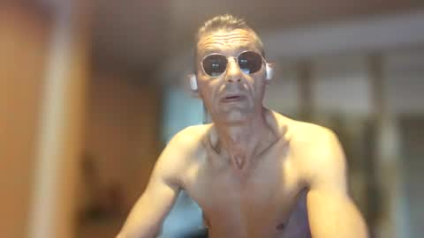 Snapshot of dreambob chatting on June 2026 07:07:01 PM Dreambob online show from June 2026 07:07:01 PM
