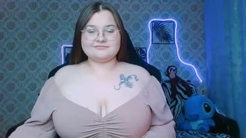 dreamforyoue2 online show from September 2025 07:58:02 PM