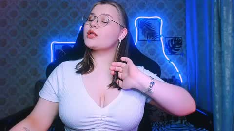 Snapshot of dreamforyoue2 chatting on March 2026 07:36:02 PM dreamforyoue2 online show from March 2026 07:36:02 PM