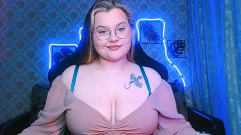 Snapshot of dreamforyoue2 chatting on April 2026 08:06:02 PM dreamforyoue2 online show from April 2026 08:06:02 PM