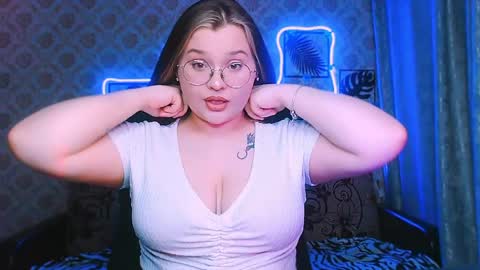 Snapshot of dreamforyoue2 chatting on April 2026 07:03:02 PM dreamforyoue2 online show from April 2026 07:03:02 PM
