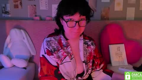 Snapshot of dreamgirllove chatting on March 2025 12:53:01 AM Billy online show from March 2025 12:53:01 AM