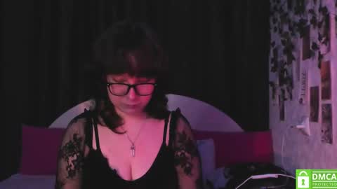 Snapshot of dreamgirllove chatting on September 2025 10:35:02 PM Billy online show from September 2025 10:35:02 PM