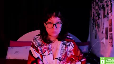 Snapshot of dreamgirllove chatting on October 2025 10:41:01 PM Billy online show from October 2025 10:41:01 PM