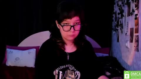 Snapshot of dreamgirllove chatting on October 2025 09:35:02 PM Billy online show from October 2025 09:35:02 PM