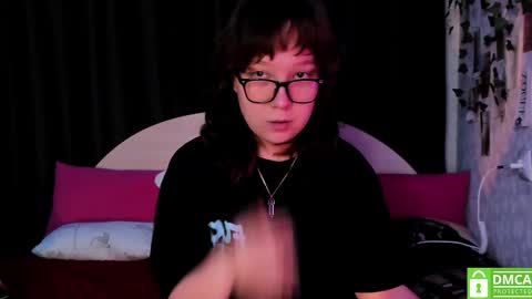 Snapshot of dreamgirllove chatting on October 2025 09:15:02 PM Billy online show from October 2025 09:15:02 PM