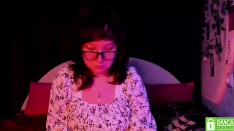 Snapshot of dreamgirllove chatting on October 2025 10:30:02 PM Billy online show from October 2025 10:30:02 PM