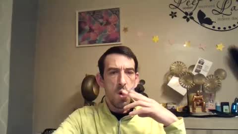 Snapshot of dreamguy38 chatting on January 2025 03:26:02 AM dreamguy38 online show from January 2025 03:26:02 AM