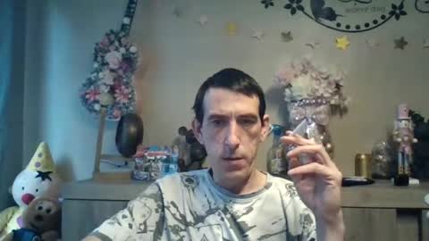 Snapshot of dreamguy38 chatting on November 2025 09:08:02 AM dreamguy38 online show from November 2025 09:08:02 AM