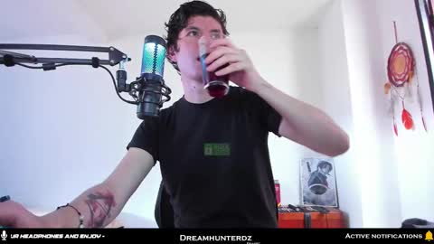 Snapshot of dreamhunterdz chatting on September 2025 08:10:01 PM Your lord. - ONLINE 1500 Pm to 2100 Pm - New York Hour online show from September 2025 08:10:01 PM