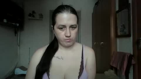 Snapshot of dreamiebelle chatting on February 2026 10:55:01 AM dreamiebelle online show from February 2026 10:55:01 AM