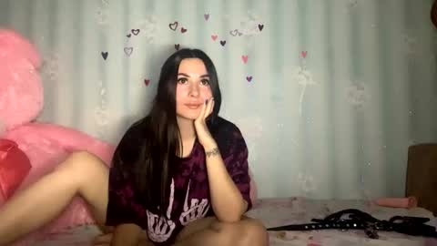 Snapshot of dreamkaren_ chatting on January 2025 06:49:01 PM Karina online show from January 2025 06:49:01 PM