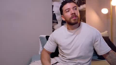 cris online show from April 2026 10:37:02 PM