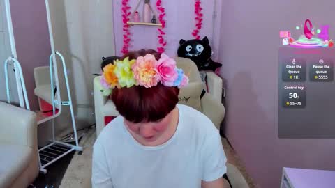 Snapshot of dreammyluna chatting on October 2025 08:32:02 PM Luna online show from October 2025 08:32:02 PM