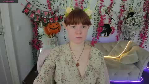 Snapshot of dreammyluna chatting on November 2025 08:44:01 PM Luna online show from November 2025 08:44:01 PM