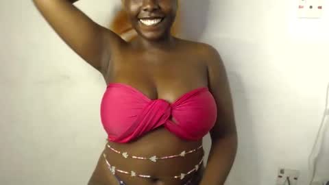 Snapshot of dreamy_wetpussy chatting on February 2026 06:45:01 PM BEAUTY online show from February 2026 06:45:01 PM