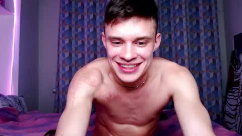 Snapshot of dreamyadam chatting on November 2025 09:25:02 PM Adam Dream online show from November 2025 09:25:02 PM