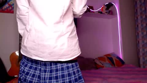 Snapshot of dreamyadam chatting on November 2025 07:37:02 PM Adam Dream online show from November 2025 07:37:02 PM