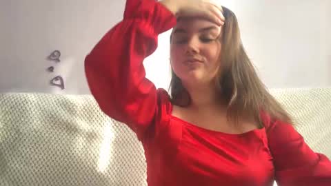 Snapshot of dreamyblushfairy chatting on March 2025 08:04:02 AM Mila online show from March 2025 08:04:02 AM