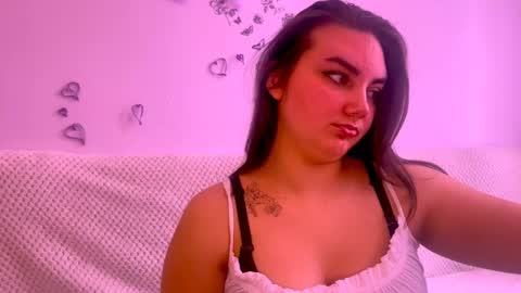 Snapshot of dreamyblushfairy chatting on March 2025 07:35:02 AM Mila online show from March 2025 07:35:02 AM