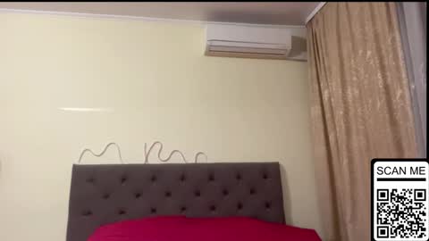 Snapshot of dreamyblushfairy chatting on November 2025 05:26:02 PM Mila online show from November 2025 05:26:02 PM