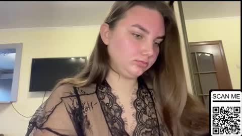 Snapshot of dreamyblushfairy chatting on November 2025 06:35:01 AM Mila online show from November 2025 06:35:01 AM